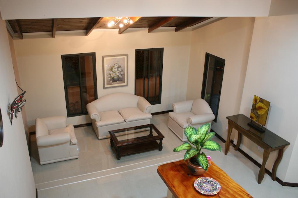 Posada Del Jacaranda Puerto Iguazú Buitenkant foto